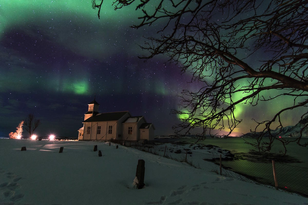 lofoten northern lights church